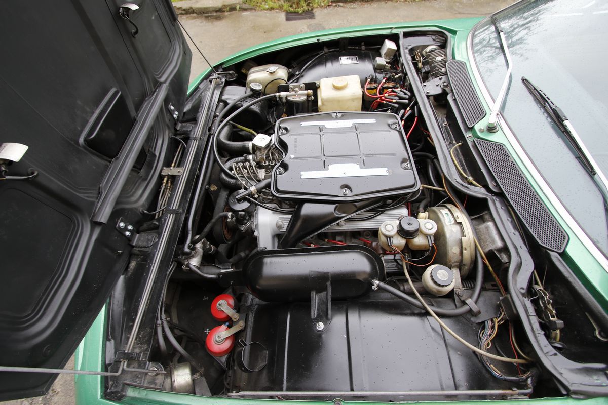 Alfa Romeo - Montreal (bertone)