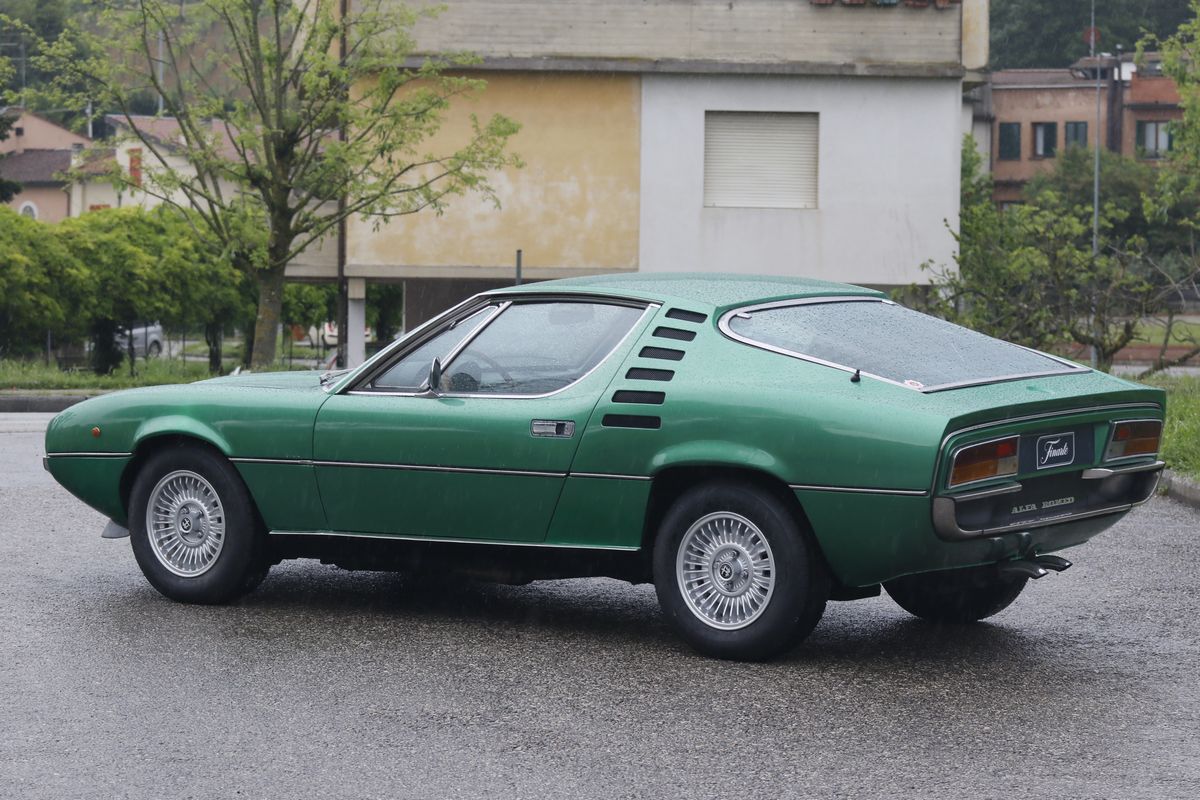 Alfa Romeo - Montreal (bertone)
