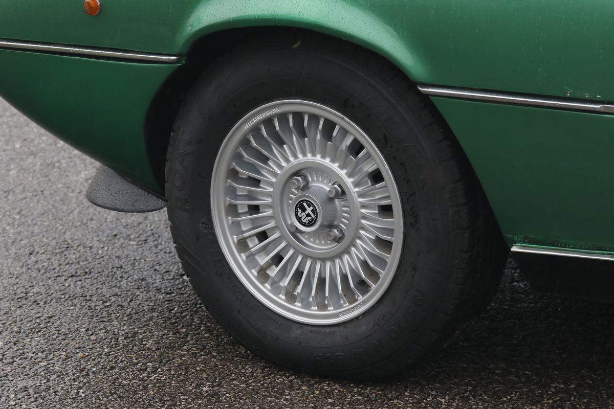 Alfa Romeo - Montreal (bertone)