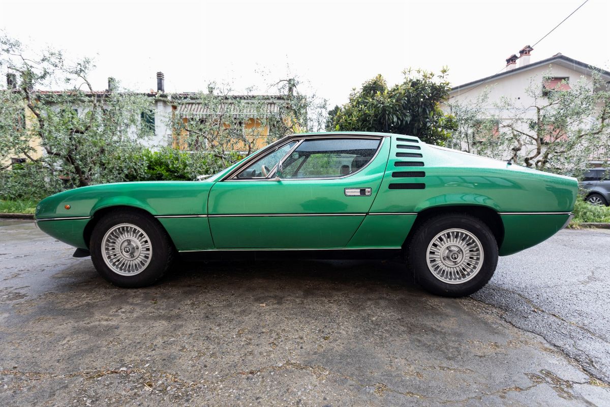 Alfa Romeo - Montreal (bertone)