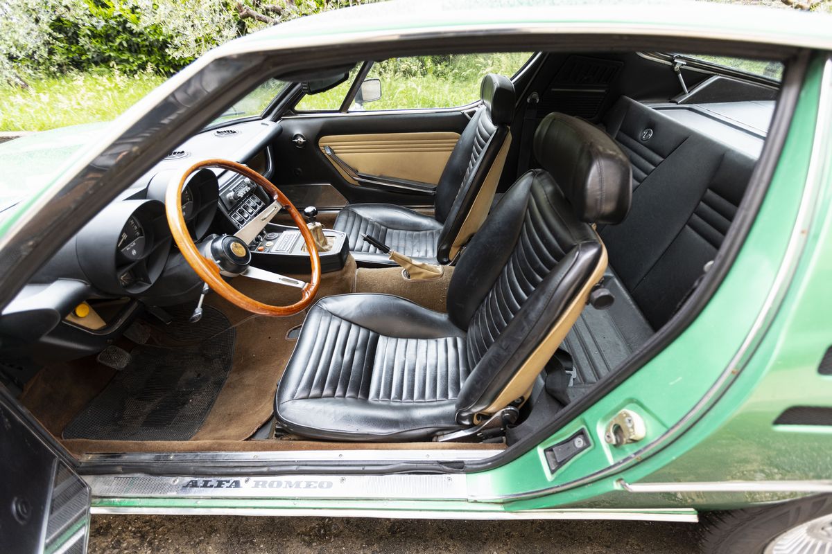 Alfa Romeo - Montreal (bertone)