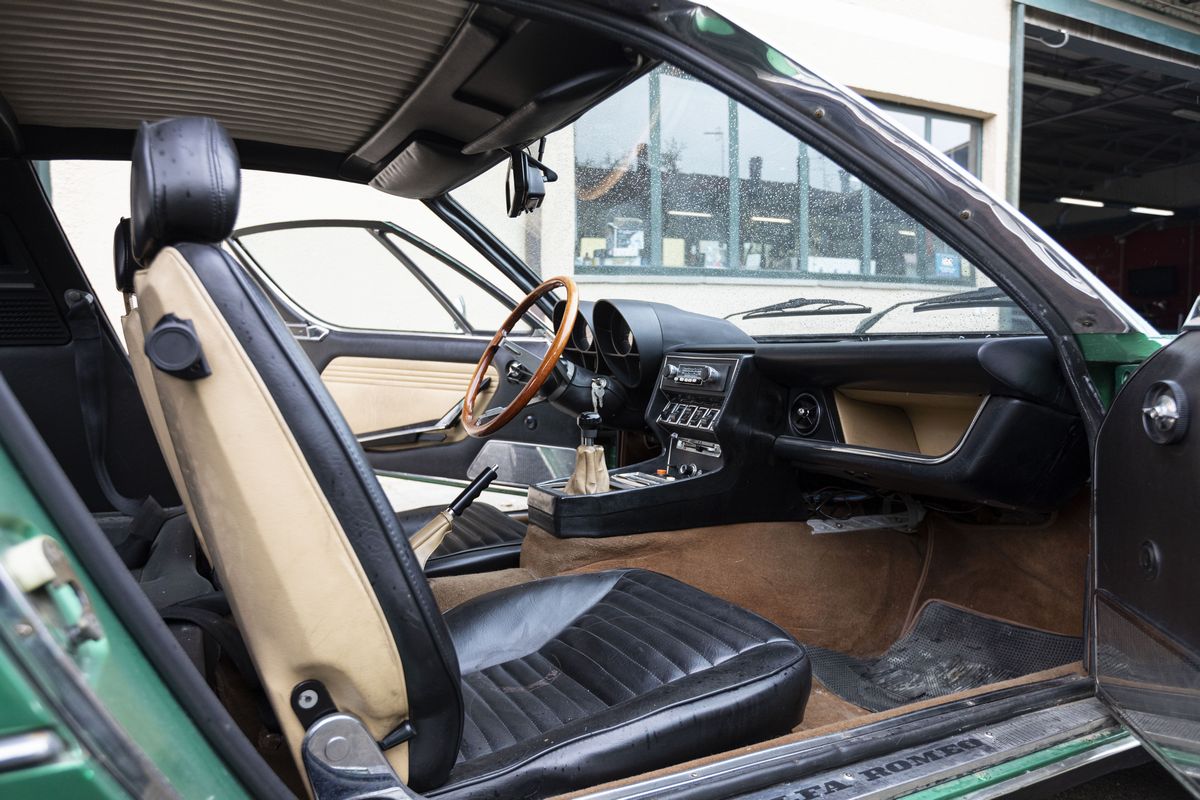 Alfa Romeo - Montreal (bertone)
