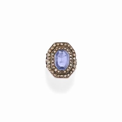 Anello con Zaffiro e Diamanti, Inizi XX Secolo