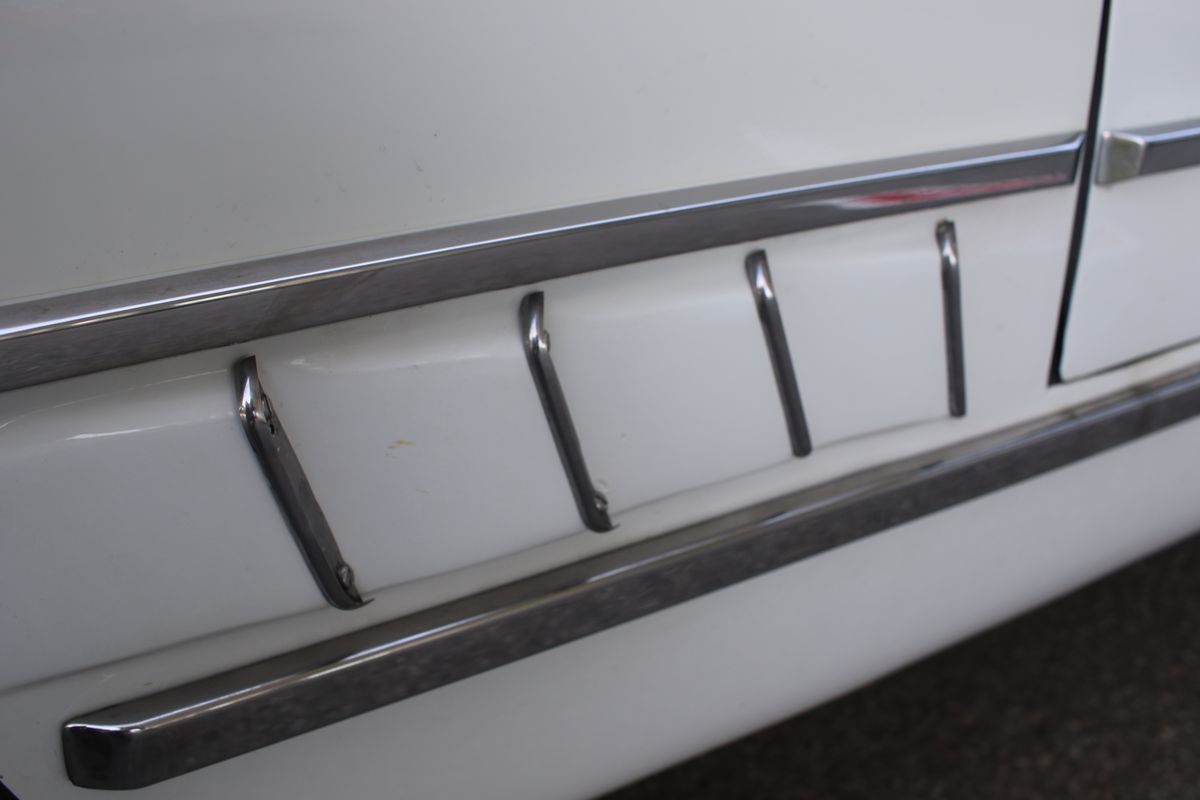 Alfa Romeo - 2000 Spider (touring)