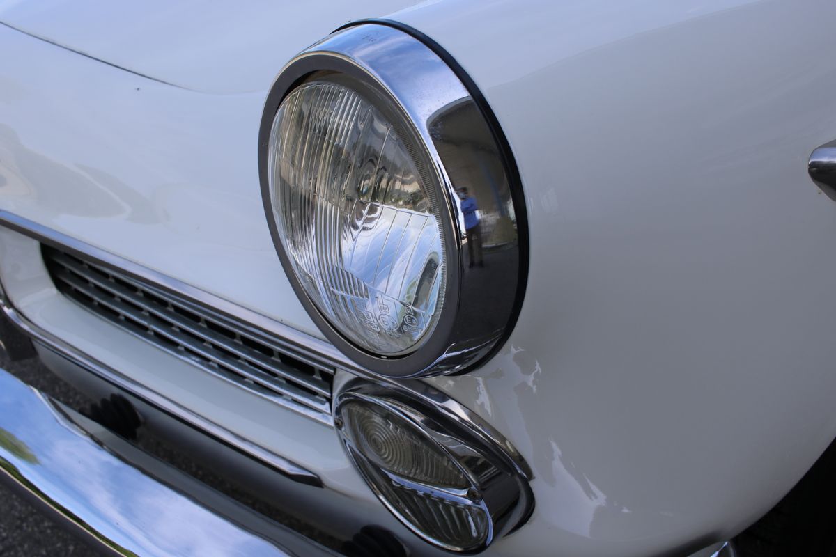 Alfa Romeo - 2000 Spider (touring)