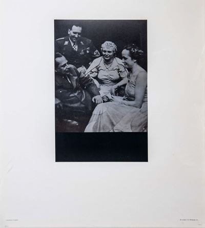 Manipolazione di cultura. Inquadrano borghesi, fotoligrafia, 1976