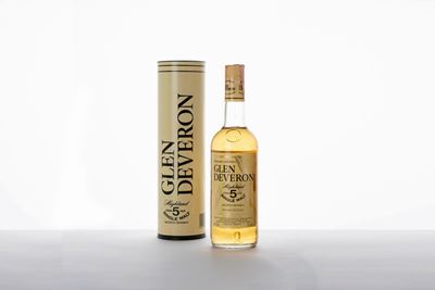 Glen Deveron, Whisky Scotch in bottiglie da 5 e 12 anni