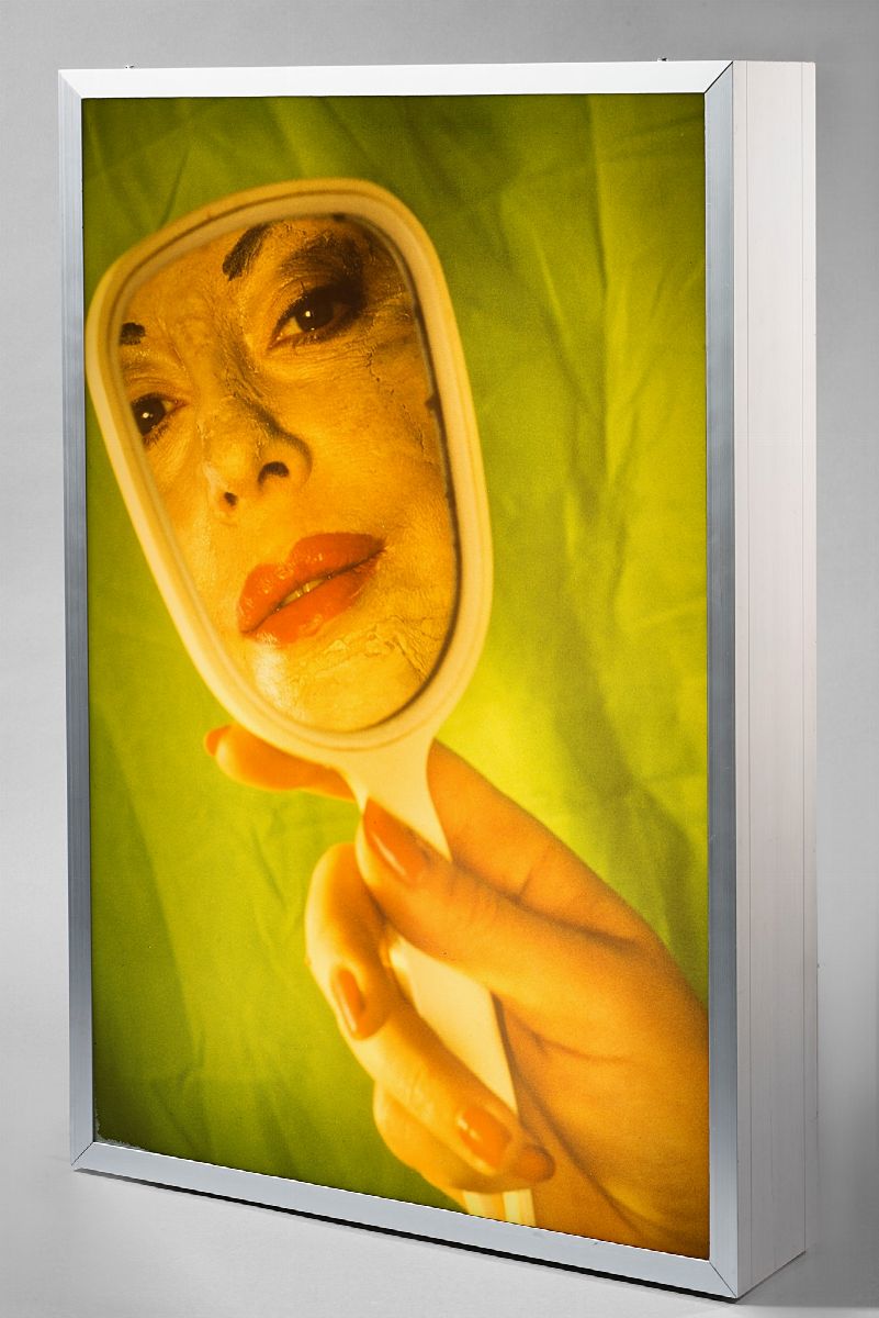 Orlan - Parodie Make-up Aux Miroir, 1997
