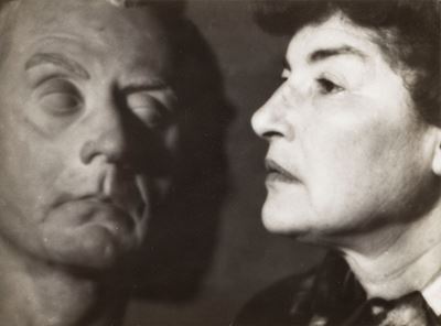 Juliette devant le masque - Stampa vintage alla gelatina ai sali d'argento