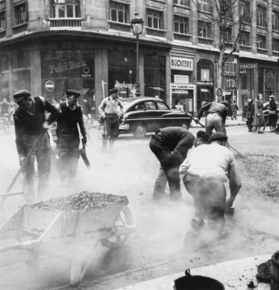 Autore non identificato, Paris - Stampa alla gelatina ai sali d'argento, 1985