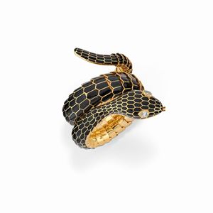 A 18K yellow gold, black enamel and diamond bracelet, 1960-70 (defects)
