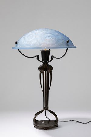 Table lamp