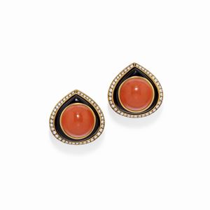A 18K yellow gold, onyx, coral and diamond earrings