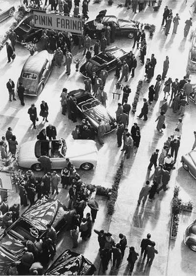 Salone dell'automobile, stampa successiva alla gelatina ai sali d'argento su carta politenata
