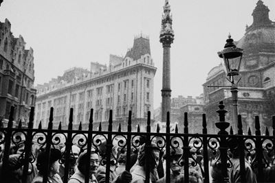 London during State Visit of King and Queen of Nepal, Stampa successiva alla gelatina ai sali d'a...