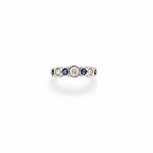  - Anello con zaffiri e diamanti