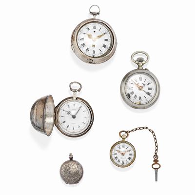 Quattro Orologi da Tasca e un Portamonete