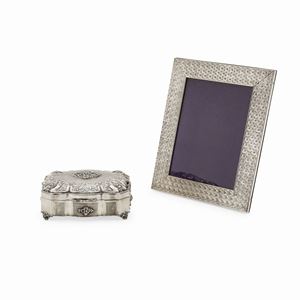 Lot of two silver objects