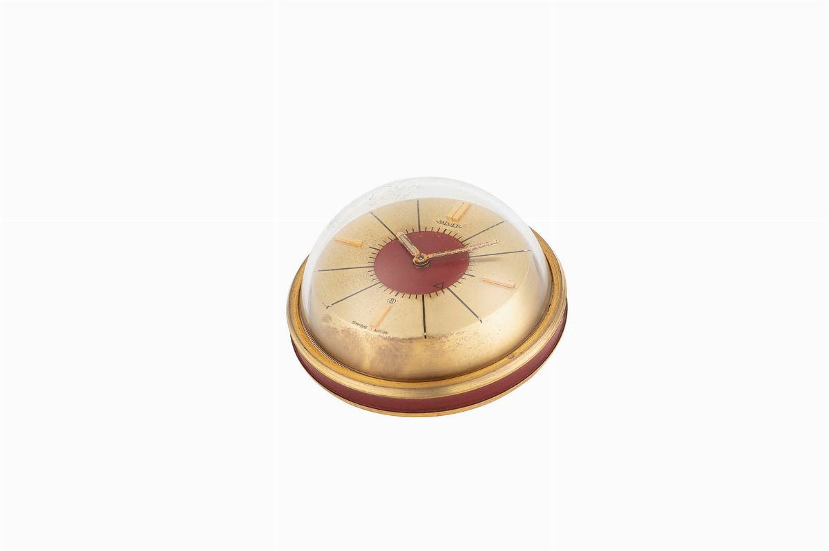 Jaeger-lecoultre - Orologio da tavolo con svegliarino, anni '60, ottone dorato e acrilico rosso