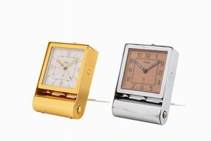 Lotto di due orologi Jaeger-LeCoultre da viaggio con svegliarino, anni ‘50