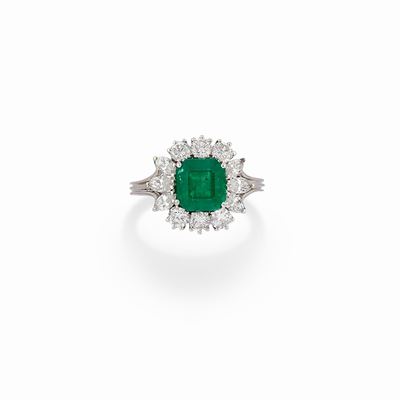 Anello con Smeraldo e Diamanti