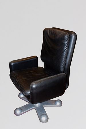 Revolving armchair