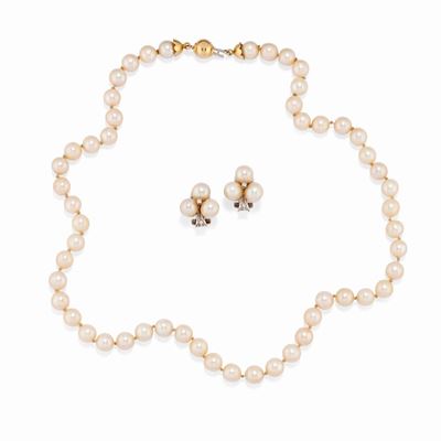 Orecchini e Collana con Perle e Diamanti