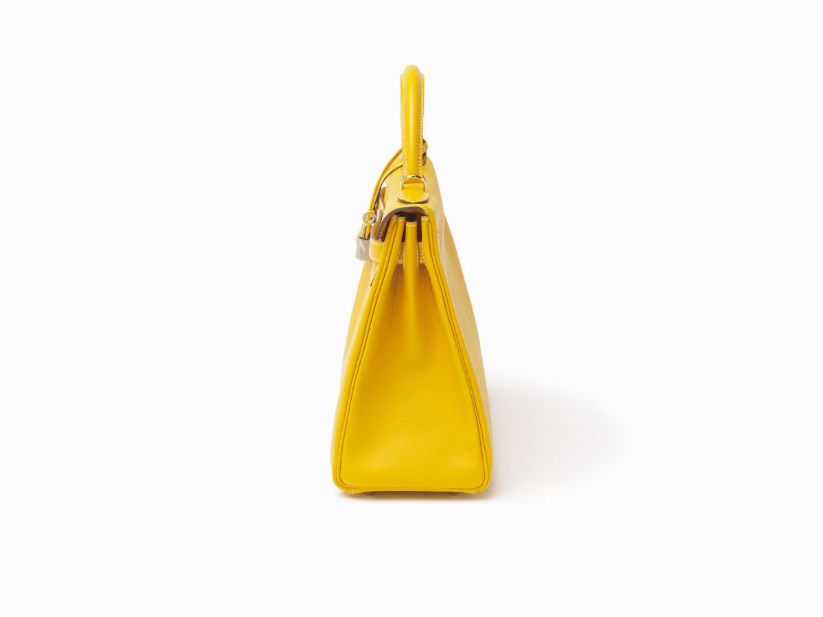 Hermès - Borsa Kelly Retourne, pelle espom giallo oro, 32 cm, 2012