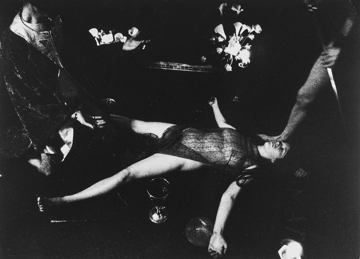 Gianni Berengo Gardin - Londra: 'Messa Nera'. Iniziazione di una strega, Tre stampe vintage alla ...