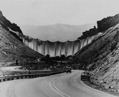 Christo, Valley Curtain, Colorado, Stampa vintage alla gelatina ai sali d'argento