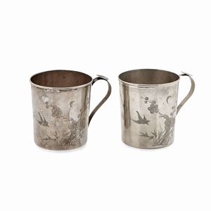 Due bicchieri in argento