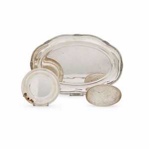 A silver lot of three object, tray and two dishes