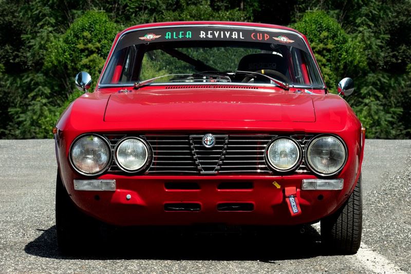 Alfa romeo 2025 2000 gt veloce