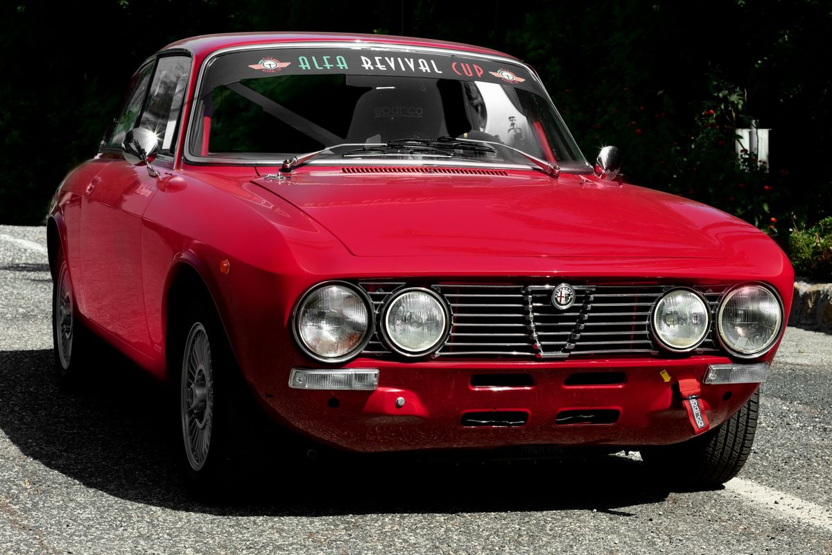 Alfa Romeo - 2000 Gt Veloce (bertone)