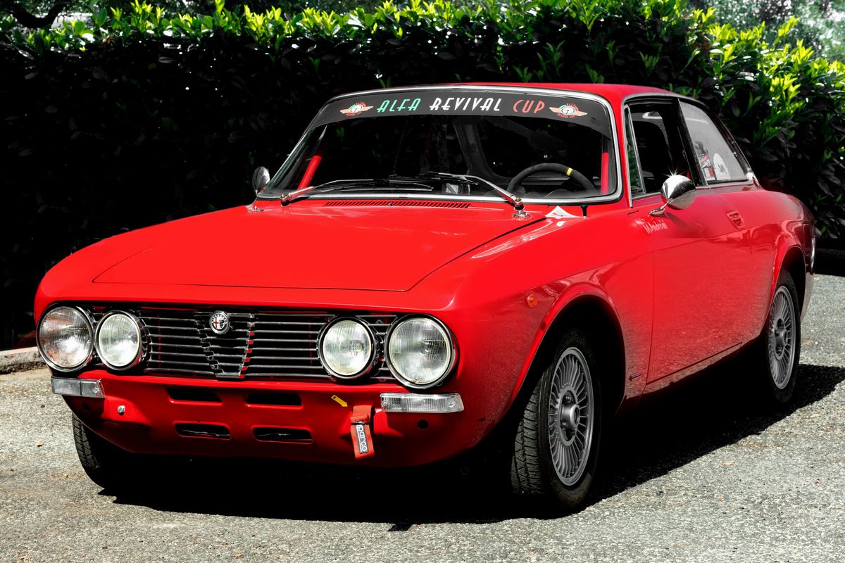 Alfa Romeo - 2000 Gt Veloce (bertone)