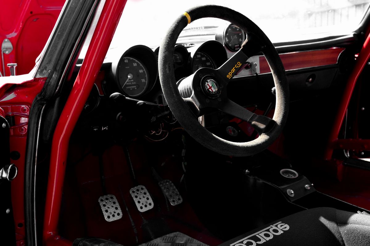 Alfa Romeo - 2000 Gt Veloce (bertone)