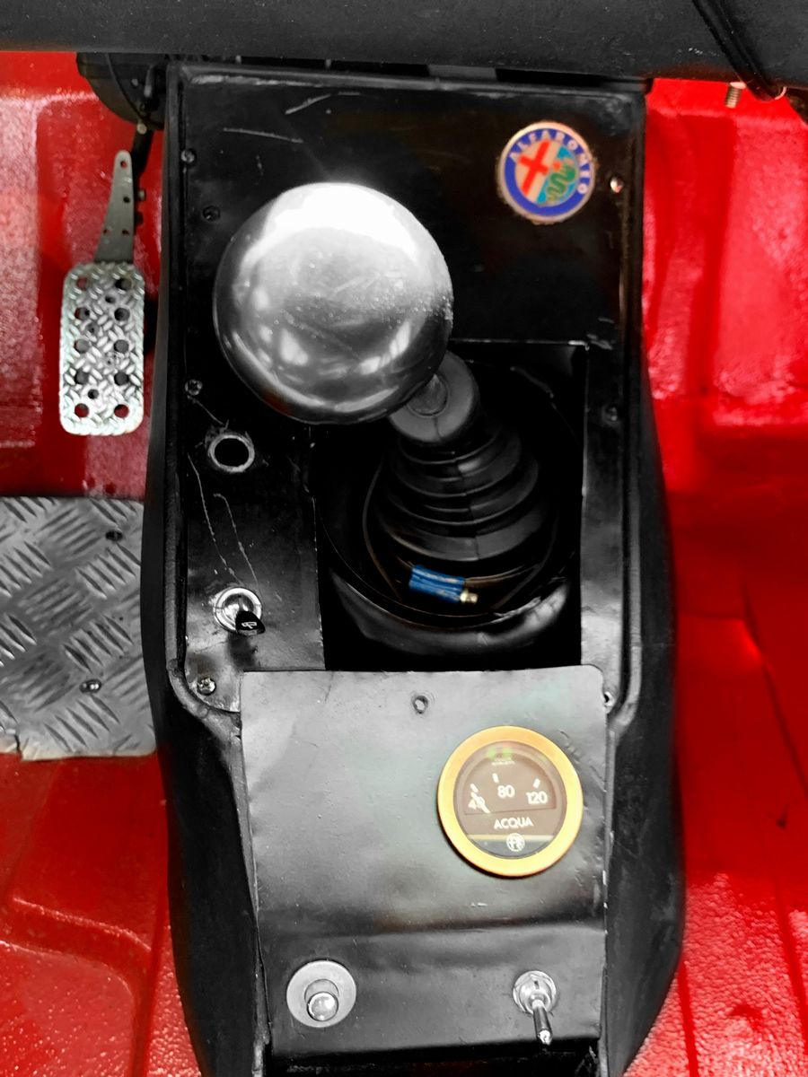 Alfa Romeo - 2000 Gt Veloce (bertone)