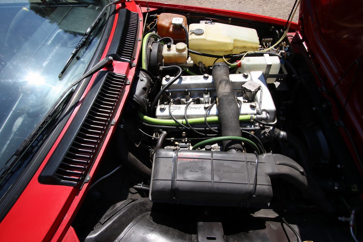 Alfa Romeo - Alfetta Gtv 2.0 (italdesign)