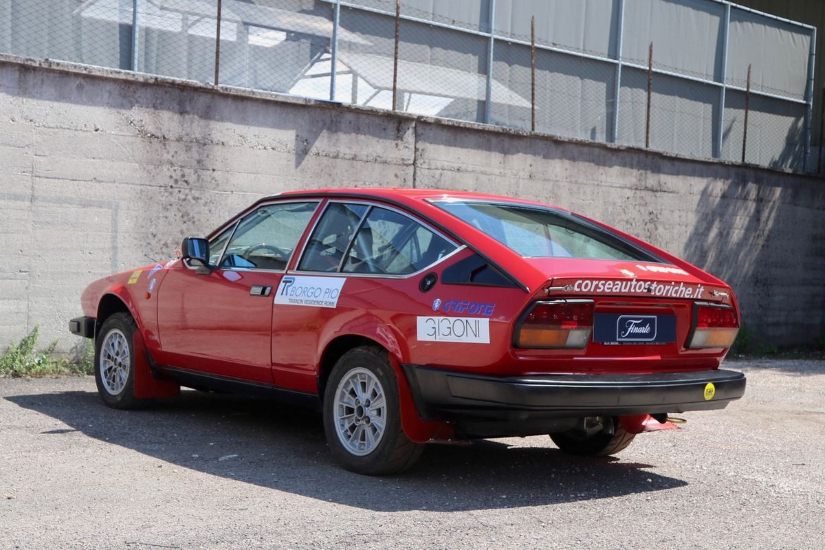 Alfa Romeo - Alfetta Gtv 2.0 (italdesign)