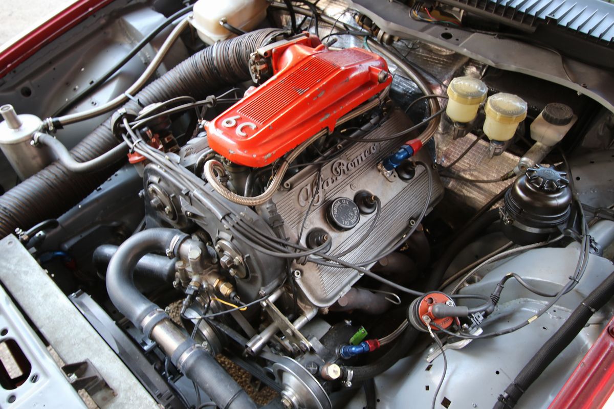 Alfa Romeo - 75 2.5 V6
