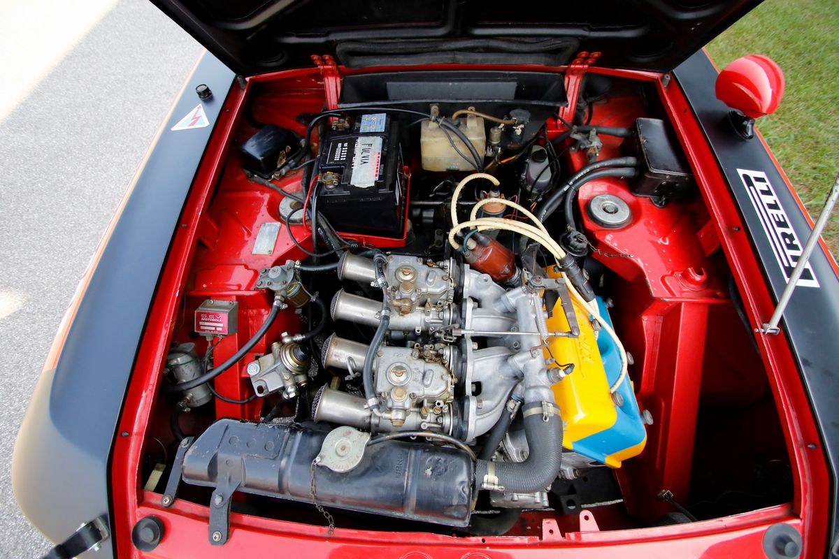 Lancia - Fulvia Coupé Rallye 1.6 Hf