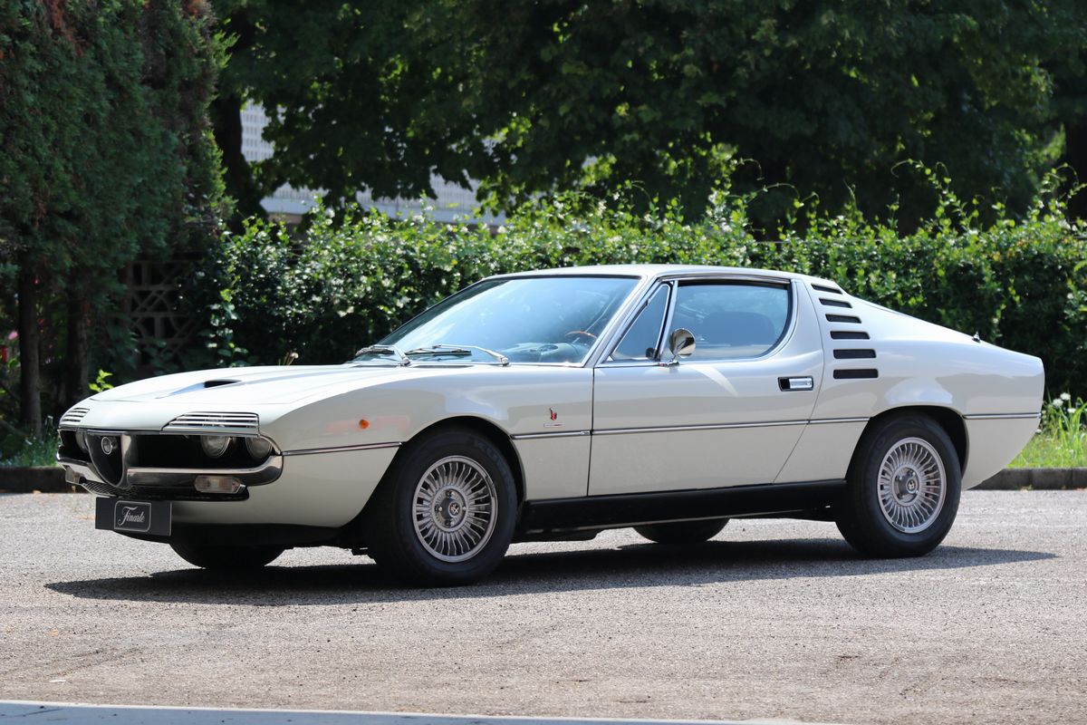 Alfa Romeo - Montreal (bertone)