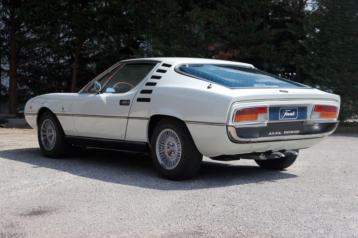 Alfa Romeo - Montreal (bertone)