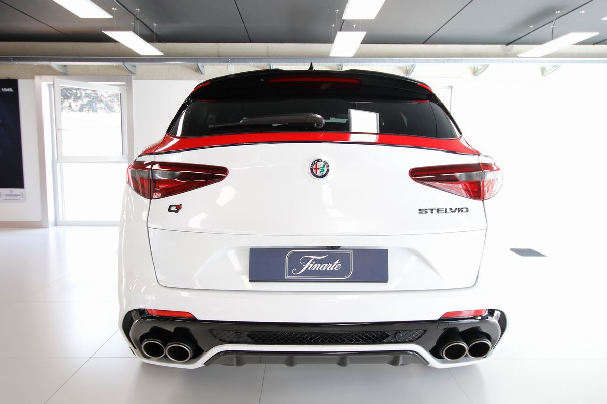 Alfa Romeo - Stelvio Q Racing