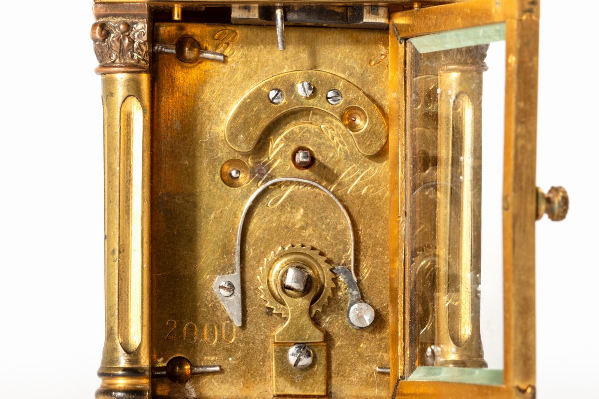 Ricci, Cappuccina in miniatura in bronzo con placchette in porcellana policroma, secolo XIX