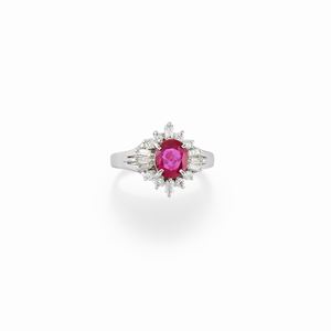 Anello con rubino e diamanti
