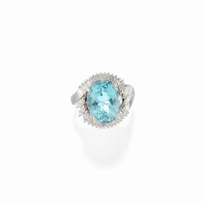 Anello con Acquamarina e Diamanti