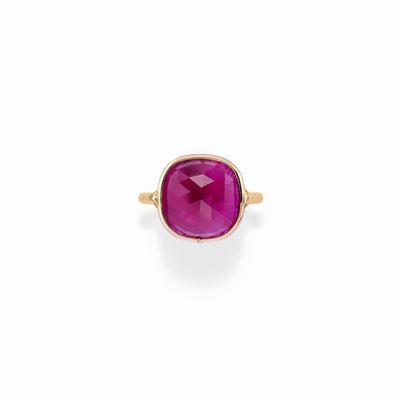 Anello con Rubino