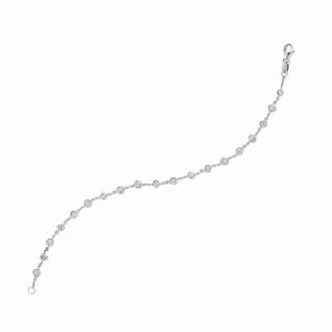 A 18K white gold and diamond bacelet