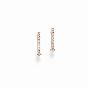  - A 18K red gold and diamond earrings
